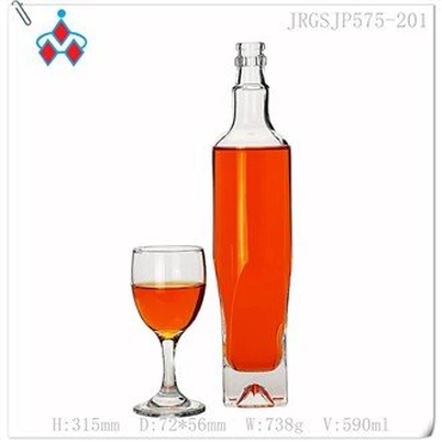 Glazen fles voor geïnfuseerde wodka